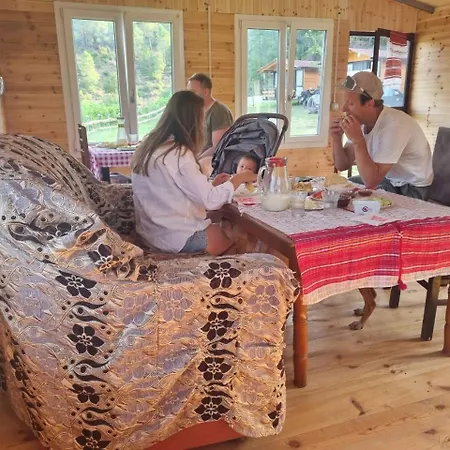 Wooden Karme Σπίτι διακοπών *