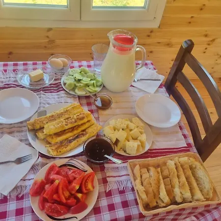 Wooden Karme Semesterbostad Koman